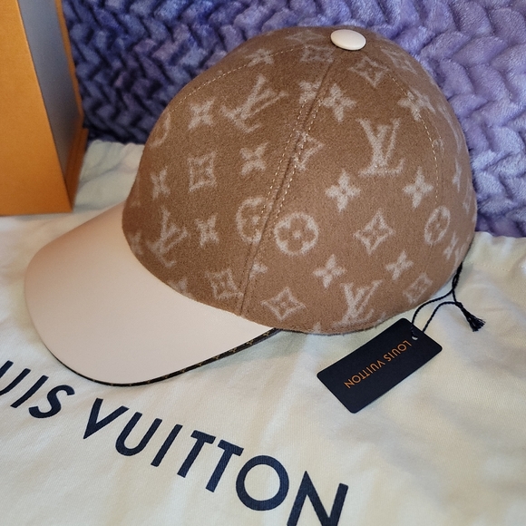Louis Vuitton Hat Cap 100% Wool Monogram Print size medium - Picture 3 of 12
